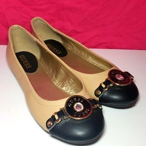 GUESS FLATS